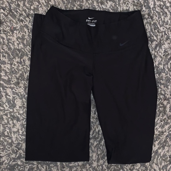Nike Dri-Fit legging - Picture 2 of 3